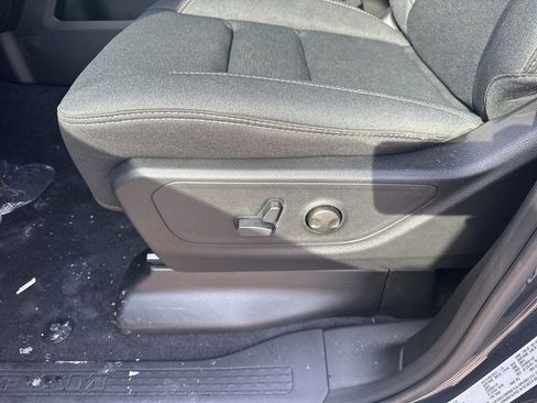 New 2026 RAM 1500 4x4 Crew Cab image 14