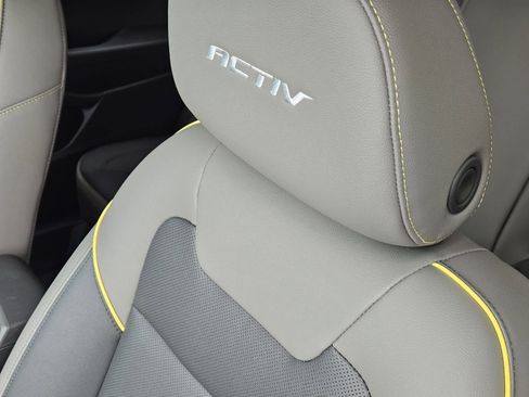 New 2026 Chevrolet Trax ACTIV w/ Sunroof Package FWD image 25