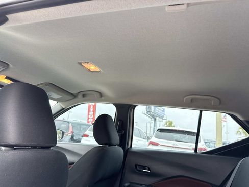 Used 2021 Nissan Kicks SR w/ Interior Electronics Package FWD image 15