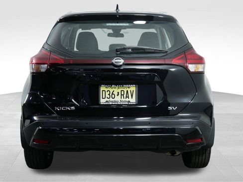 Used 2022 Nissan Kicks SV FWD image 9