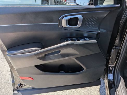 Used 2021 Kia Sorento S w/ Panoramic Sunroof Package FWD image 8
