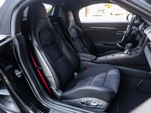 Certified 2019 Porsche 718 Boxster GTS image 36