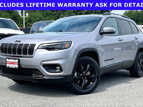 Used 2020 Jeep Cherokee Latitude Plus AWD/4WD image 3