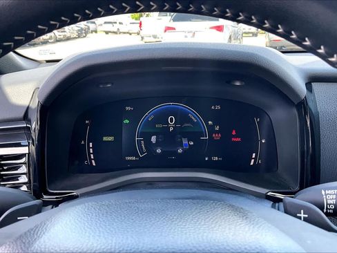 Used 2026 Toyota Camry SE FWD image 26