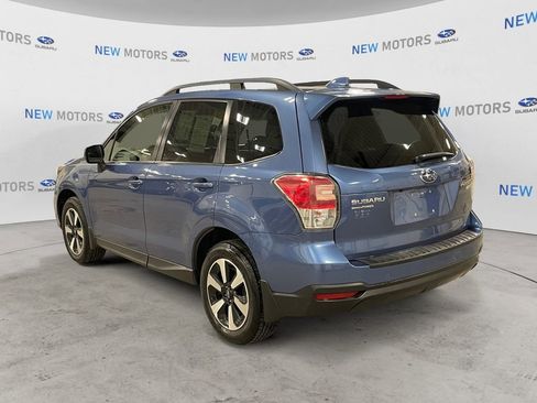 Used 2017 Subaru Forester 2.5i Premium image 3