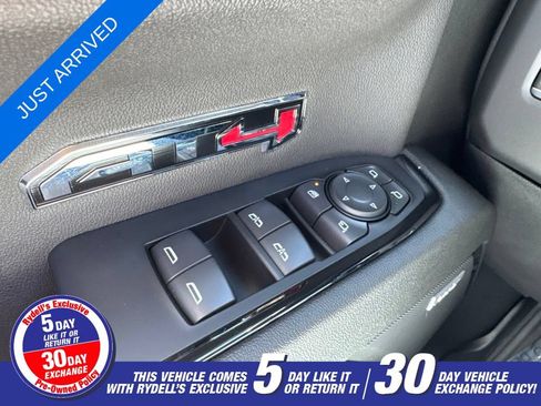 Used 2023 GMC Sierra 1500 AT4 w/ Technology Package AWD/4WD image 11