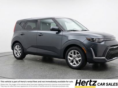 Used 2025 Kia Soul LX w/ LX Technology Package
