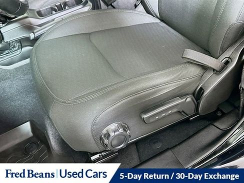 Certified 2022 Jeep Gladiator Willys image 21