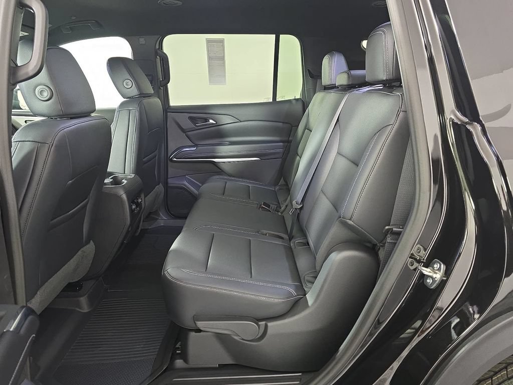 New 2027 Chevrolet Traverse LT w/ Midnight/Sport Edition AWD/4WD image 10