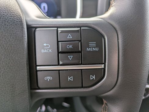 Used 2025 Ford F150 Lariat w/ Equipment Group 501A Mid image 18