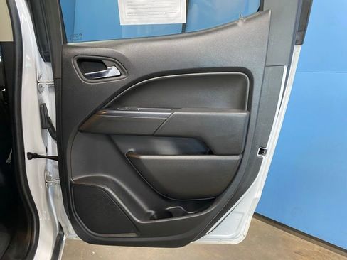 Used 2022 Chevrolet Colorado LT w/ LT Convenience Package image 41