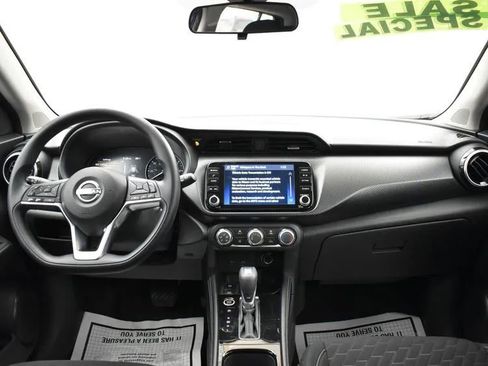 Used 2024 Nissan Kicks SV image 19