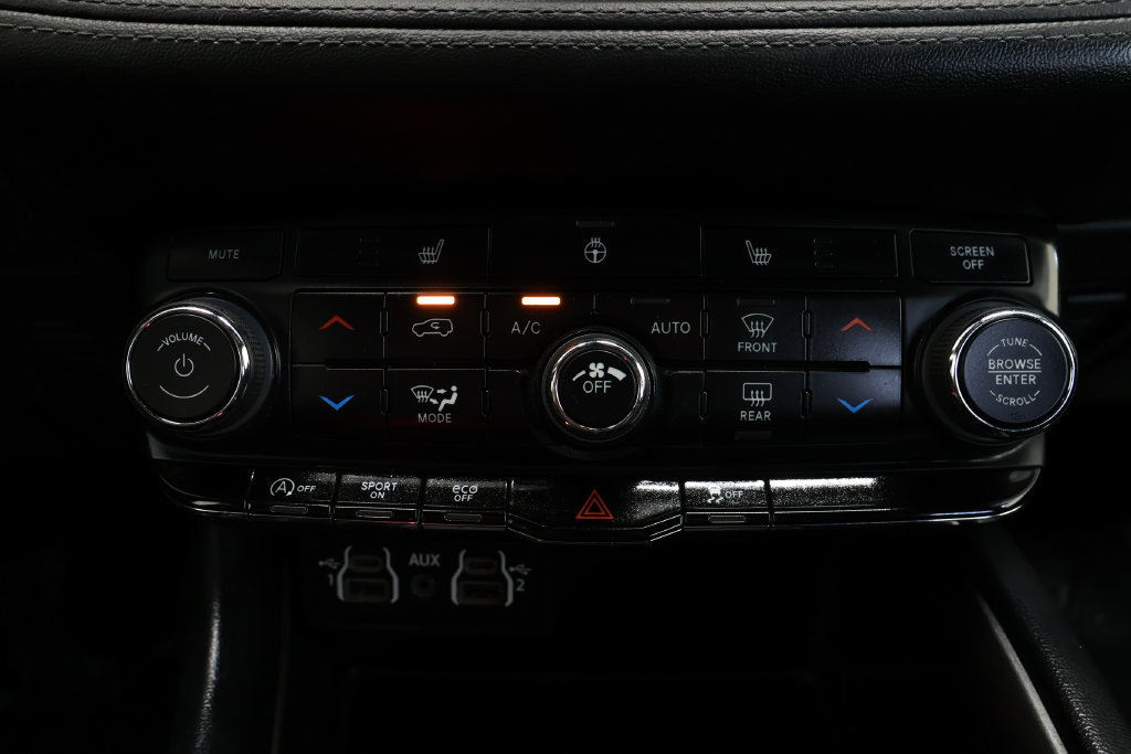 Used 2023 Dodge Durango SXT RWD image 32
