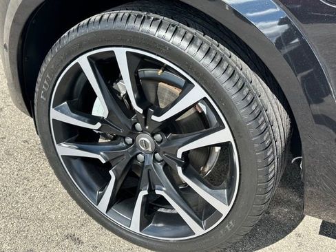 Used 2024 Volvo XC60 T8 Ultimate AWD/4WD image 7