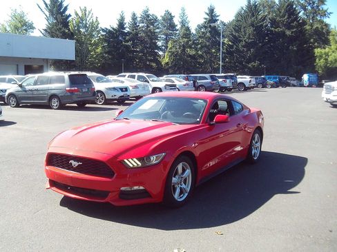 Used 2017 Ford Mustang Coupe RWD image 1