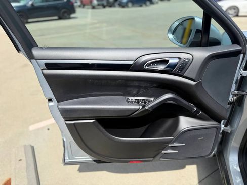 Used 2018 Porsche Cayenne Platinum Edition AWD/4WD image 12