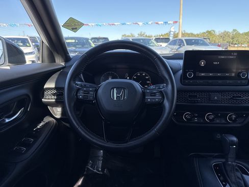 Certified 2025 Honda HR-V Sport image 22