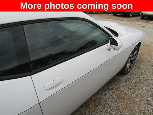 Used 2022 Dodge Challenger GT w/ Driver Convenience Group RWD image 6
