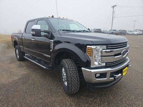 Used 2019 Ford F350 Lariat w/ Chrome Package image 7