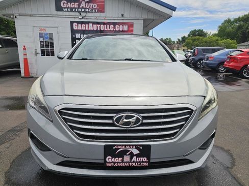 Used 2016 Hyundai Sonata Limited w/ Option Group 04 FWD image 3