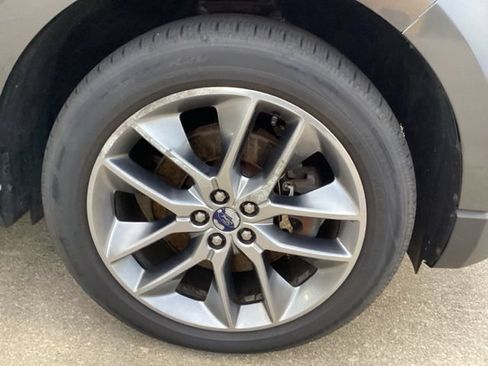 Used 2015 Ford Edge Titanium w/ Equipment Group 302A AWD/4WD image 8