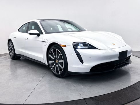 Used 2024 Porsche Taycan RWD image 33