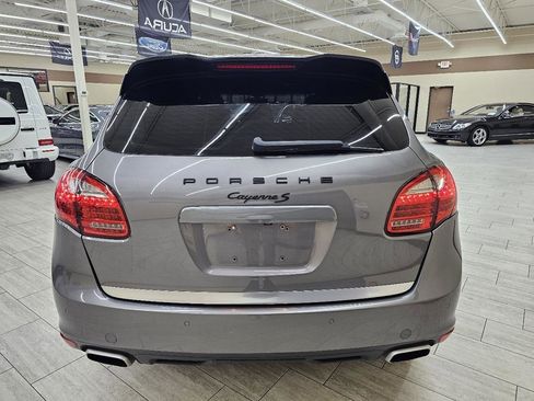Used 2011 Porsche Cayenne S AWD/4WD image 7