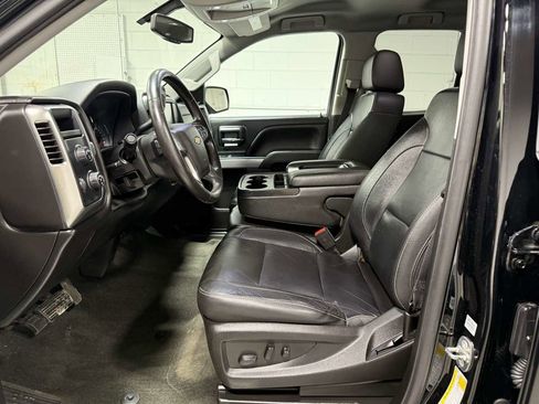 Used 2018 Chevrolet Silverado 1500 LT w/ Redline Edition AWD/4WD image 10