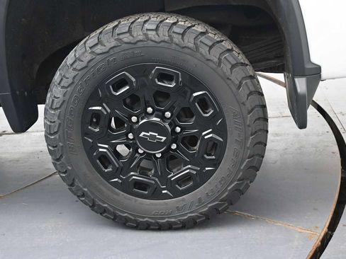 Used 2024 Chevrolet Silverado 2500 LT w/ Z71 Sport Edition AWD/4WD image 5