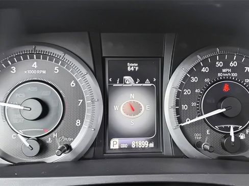 Used 2015 Toyota Sienna Limited image 18