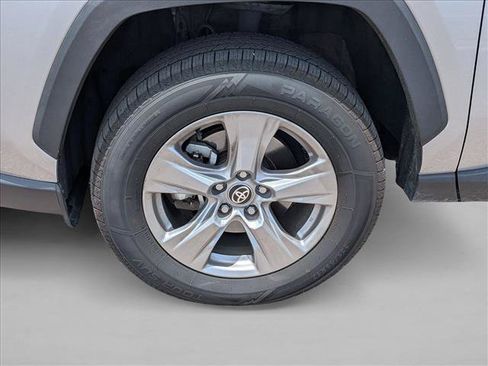 Used 2024 Toyota RAV4 XLE FWD image 15