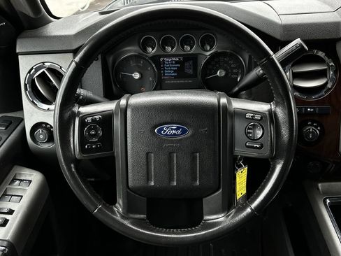 Used 2016 Ford F250 Lariat w/ Lariat Interior Package AWD/4WD image 15