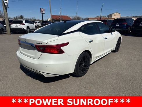Used 2017 Nissan Maxima Platinum FWD image 3