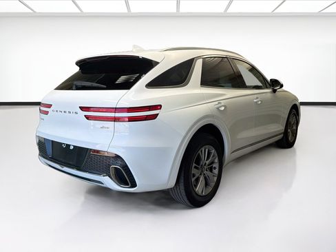 Used 2023 Genesis GV70 2.5T AWD/4WD image 4