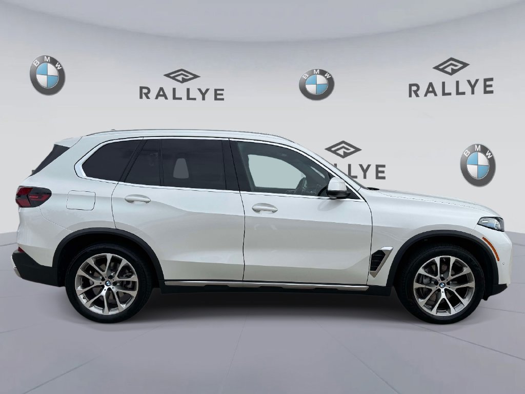Certified 2026 BMW X5 xDrive40i w/ Climate Comfort Package AWD/4WD image 4