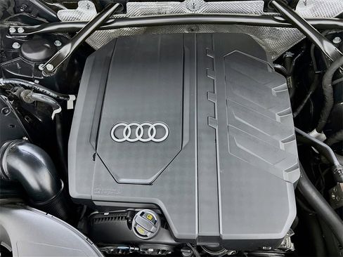 Used 2024 Audi Q5 2.0T Premium image 28