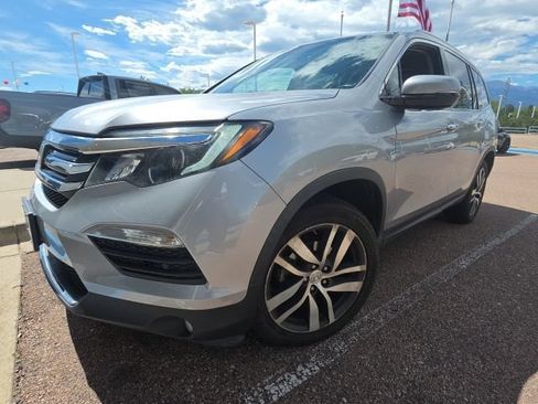 Used 2016 Honda Pilot Touring image 2