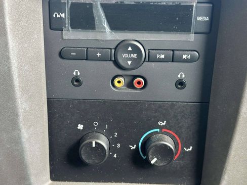 Used 2014 Ford Expedition XLT RWD image 20