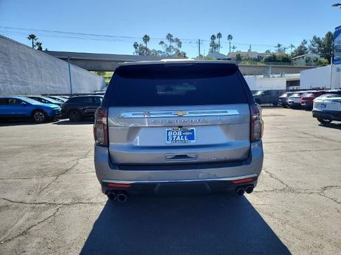 Used 2024 Chevrolet Suburban Premier RWD image 7
