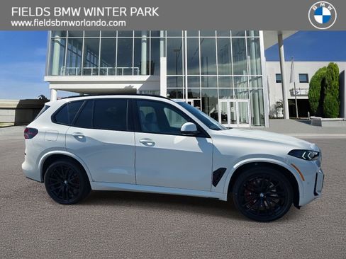 New 2026 BMW X5 xDrive40i w/ M Sport Package image 1