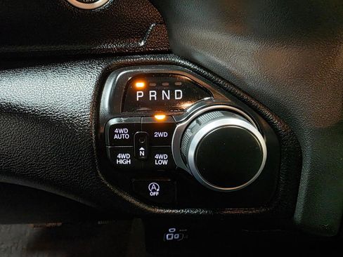 Used 2021 RAM 1500 Big Horn image 34
