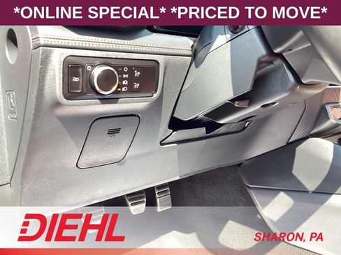 Used 2025 Ford Mustang GT Premium RWD image 24
