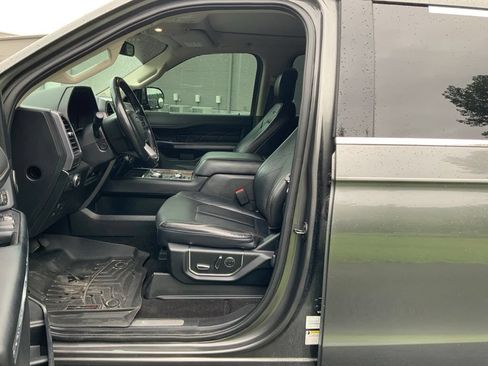 Used 2019 Ford Expedition Max Platinum AWD/4WD image 14