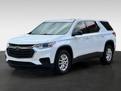 Used 2020 Chevrolet Traverse LS AWD/4WD image 3