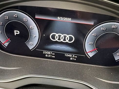 Used 2024 Audi Q5 2.0T Premium Plus w/ Premium Plus Package AWD/4WD image 2