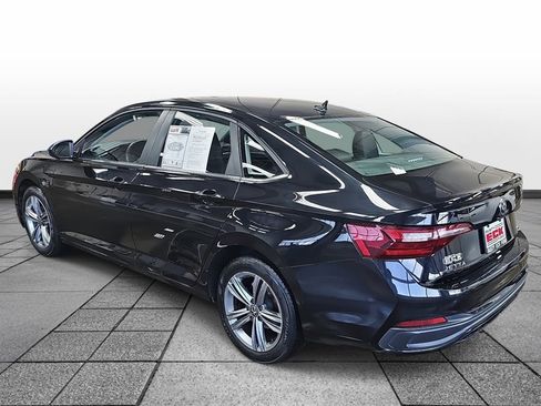 Used 2024 Volkswagen Jetta SE image 7