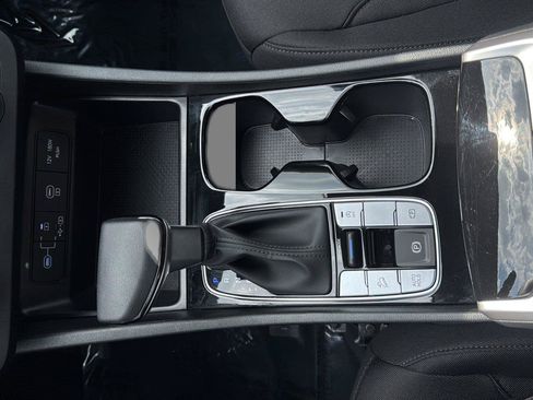 Used 2025 Hyundai Tucson SE FWD image 19