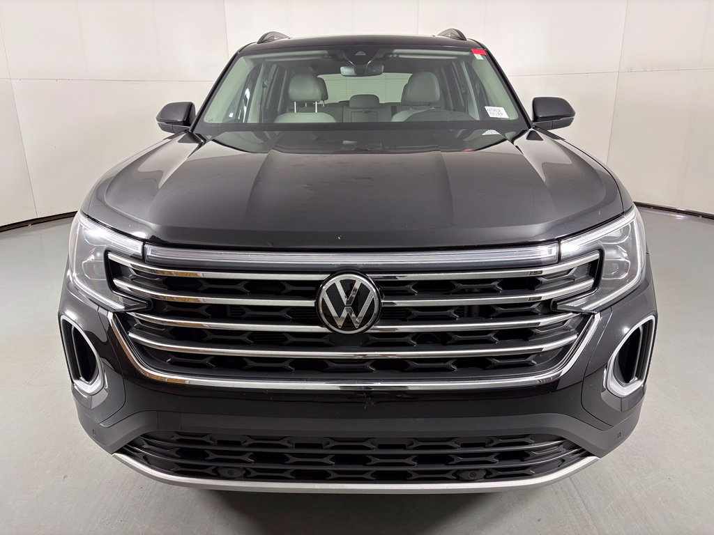 Used 2024 Volkswagen Atlas SE FWD image 3