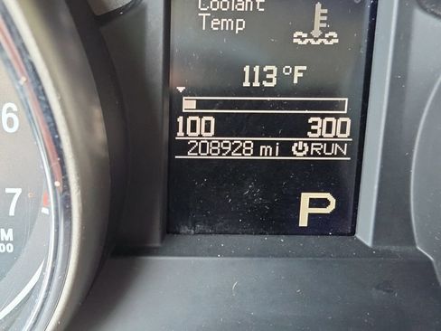 Used 2012 Jeep Grand Cherokee Laredo AWD/4WD image 8