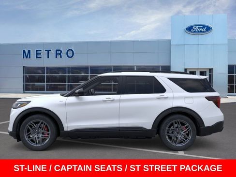 New 2026 Ford Explorer ST-Line w/ ST-Line Street Pack image 4